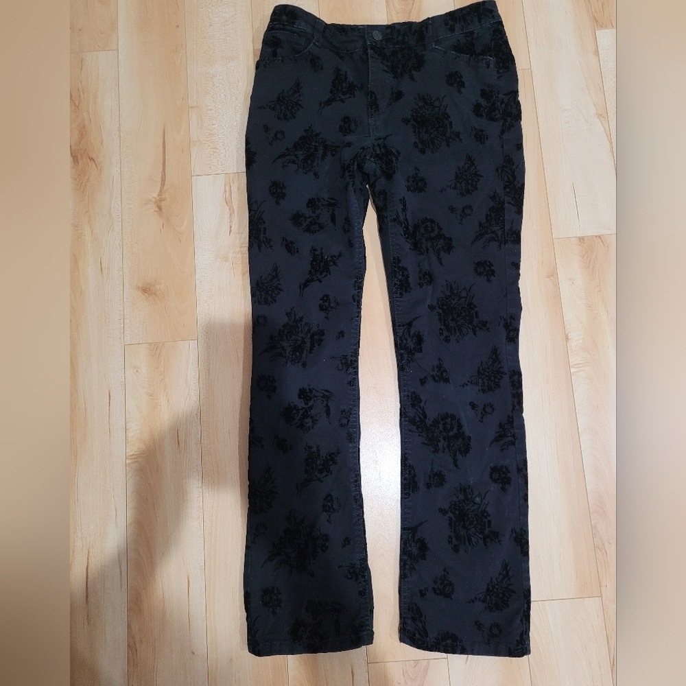 Jones New York Women's Size 8P Black Floral Pants
